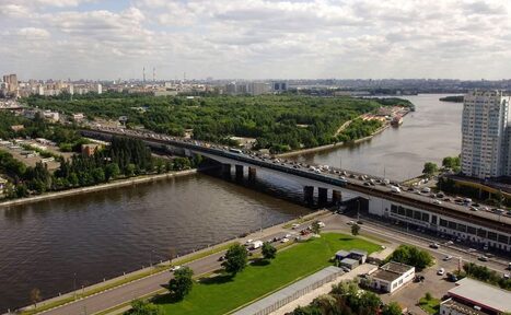 Арендовать StolOFFka Дизайнерский конференц-зал