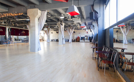 Арендовать Tango Center (Танго Центр). Лофт с большим танцполом