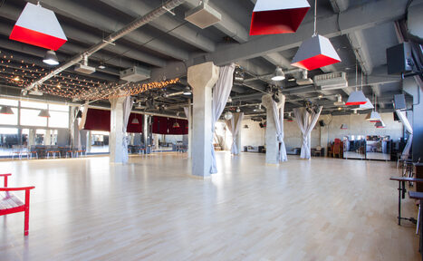 Арендовать Tango Center (Танго Центр). Лофт с большим танцполом