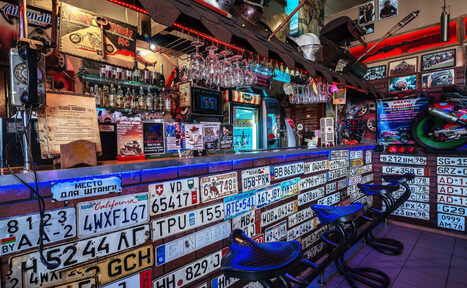 Арендовать Брутальный лофт с барной стойкой