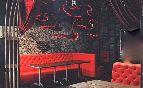 Арендовать Брутальный лофт с барной стойкой