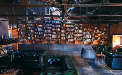 Арендовать Deworkacy Красный Октябрь Лофт-библиотека с камином 