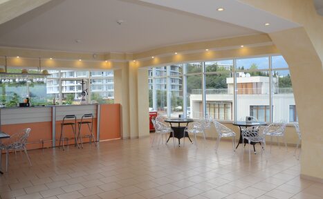 Арендовать Лофт с бассейном в Ялте