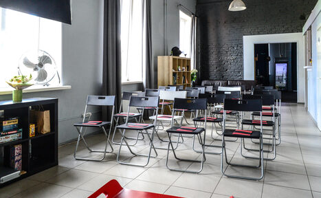 Арендовать Флакон Loft-студия с балконом