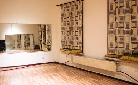 Арендовать Зал с танцевальных покрытием 