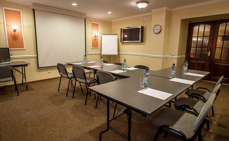 Арендовать Гостиница "АСТЕРИЯ" Конференц-зал гостиницы