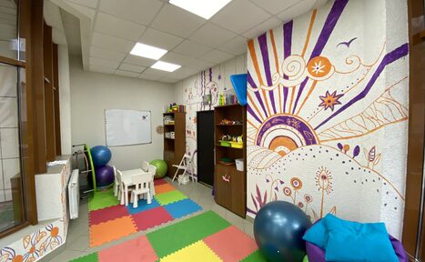 Арендовать Акваклуб FAMILIA Светлый кабинет в арт-пространстве