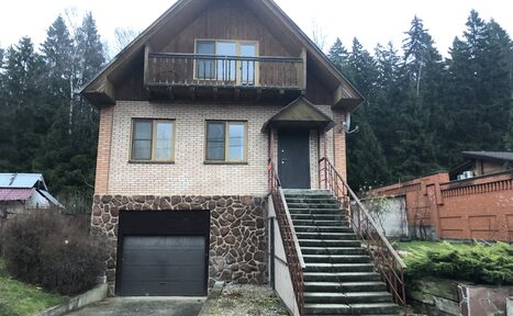 Арендовать Загородный дом с камином 