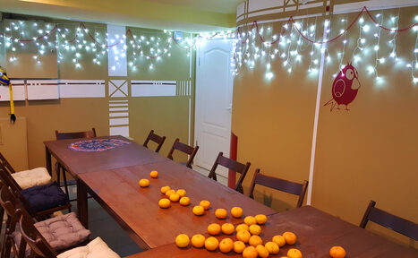 Арендовать Лаунж-зона для дней рождений, встреч с друзьями и праздников