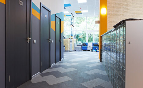 Арендовать Ивара Зал с хореографическими станками 