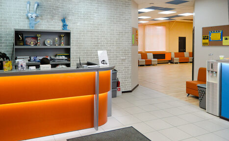 Арендовать Ивара Зал с зеркалами в центре 