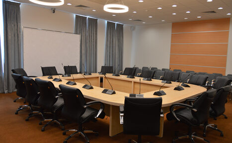 Арендовать Малый зал для бизнес встреч, конференций собраний