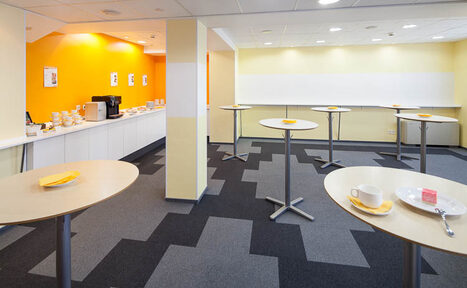 Арендовать SunFlower Park Отель