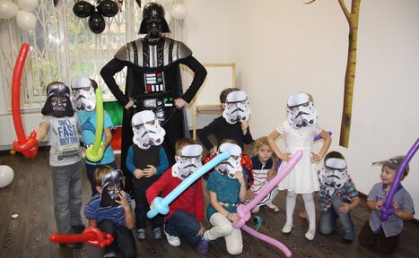 Арендовать Светлый детский зал 