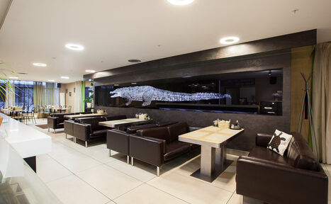 Арендовать Бар с зелеными растениями 