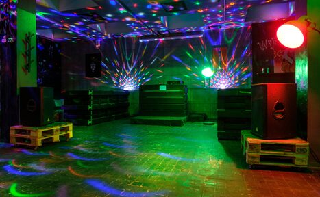 Арендовать Фотостудия WhitePlace. Лофт-кальянная 