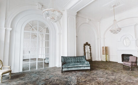 Арендовать The Museum Studio. Лофт с классическим интерьером