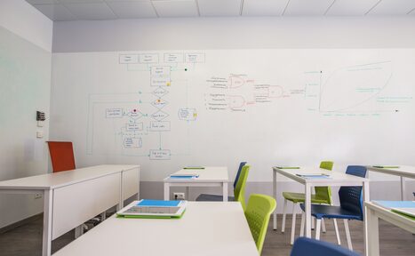 Арендовать IT Expert (Ай Ти Эксперт). Светлый класс