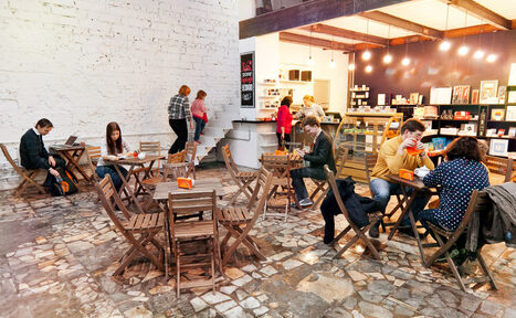 Арендовать Воркплейс "Академия на Фабрике" Творческое пространство 