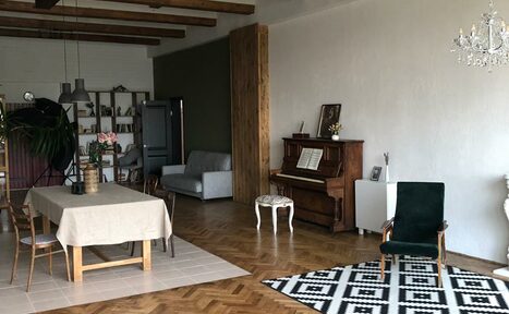 Арендовать Studio 33.13. Лофт в стиле загородного дома