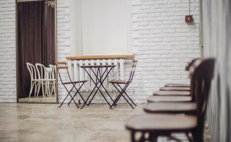 Арендовать Мастерская на Кулишках с фактурными стенами 