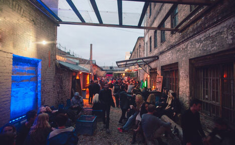 Арендовать Лофт-пространство с внутренним двором 