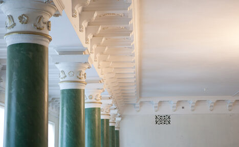 Арендовать Колонный зал в историческом здании 