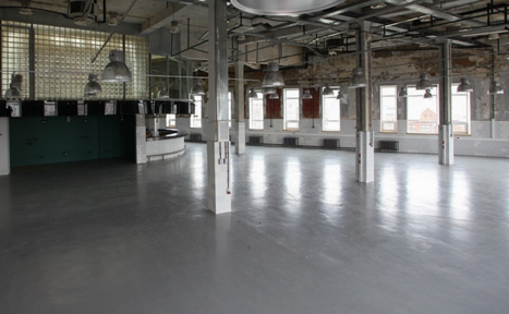 Арендовать Rooftop Дизайнерский лофт с видом на Москву-реку