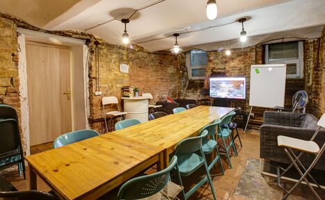 Арендовать CheckPoint Комната для креативных мероприятий 