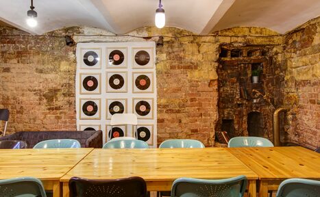 Арендовать CheckPoint Комната для креативных мероприятий 