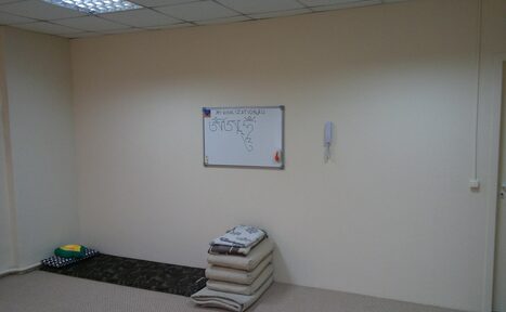 Арендовать Loft Teplo Светлый зал с ковролином 