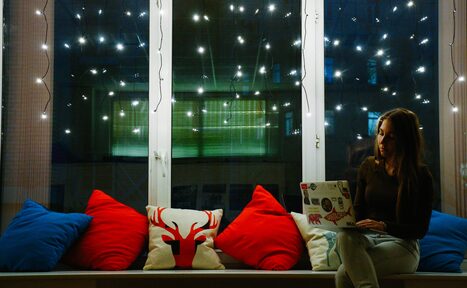 Арендовать Moscow English Club Двухуровневый зал