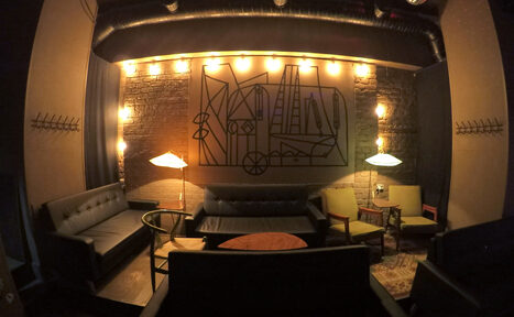 Арендовать Лофт-бар со сценой