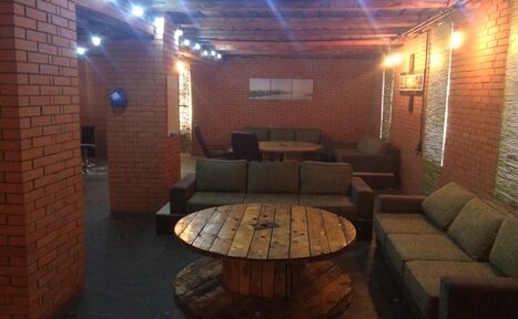 Арендовать Лофт с баром 