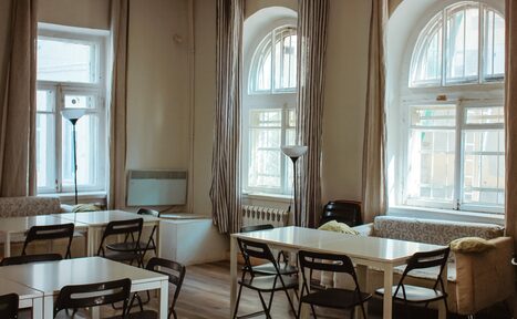 Арендовать Персиковый зал с пианино