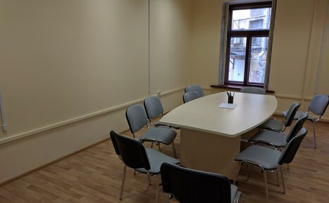 Арендовать Кабинет с кухней на Достоевской