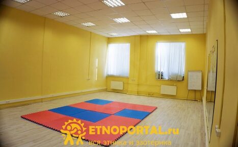 Арендовать OSHO Center Зал с матами и зеркалами