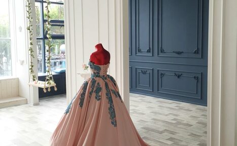 Арендовать Студия с панорамными окнами