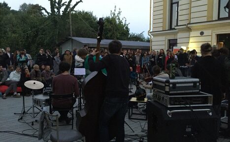 Арендовать Резиденция искусств и технологий Мансарда с балконом