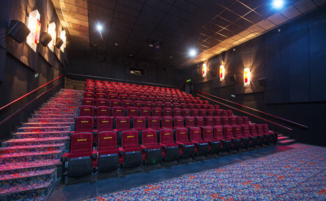 Арендовать Люксор Кинозал с оборудованием в Сергеевом-Посаде