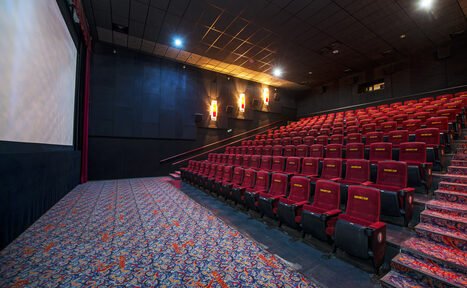 Арендовать Люксор Кинозал с оборудованием в Сергеевом-Посаде