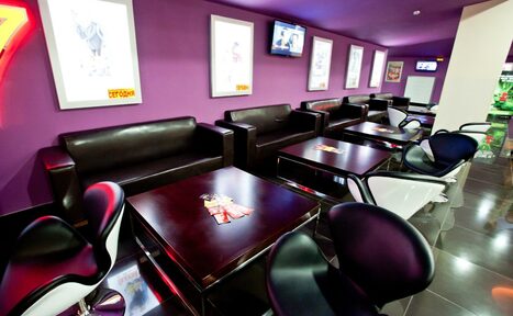 Арендовать Люксор Кинозал с оборудованием