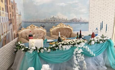 Арендовать Зал в светлом кирпиче 