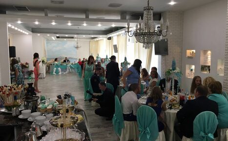 Арендовать Зал в светлом кирпиче 