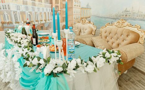 Арендовать Зал в светлом кирпиче 