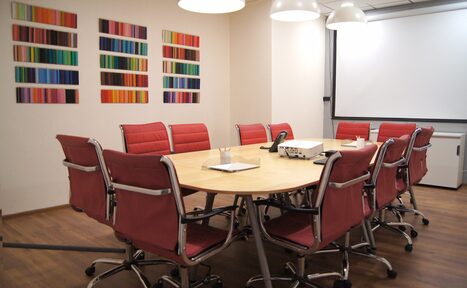 Арендовать Коворкинг ОАК Аудитория с оборудованием в Свиблово