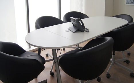 Арендовать Коворкинг ОАК Переговорная комната на севере Москвы