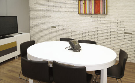 Арендовать Коворкинг ОАК Переговорная комната на севере Москвы