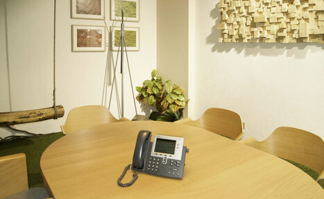 Арендовать Коворкинг ОАК Переговорная в эко-стиле