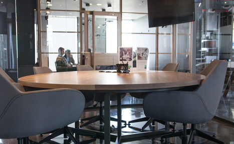 Арендовать Lightbox Loft Стеклянная переговорная в Куркино